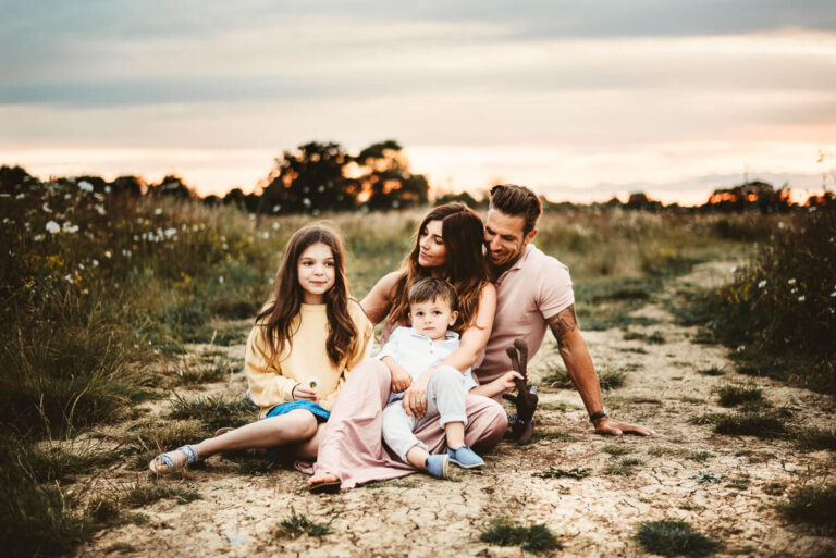 Summer outdoor family photography