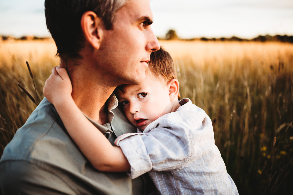 wild meadow family photo shoot