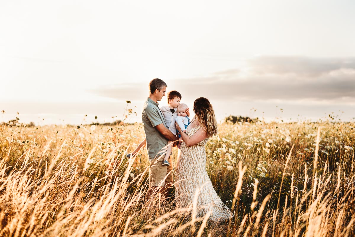 wild meadow family photo shoot