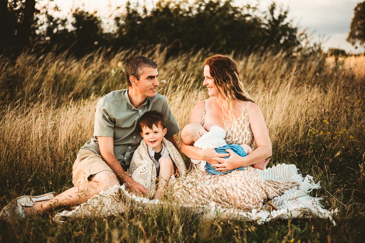 wild meadow family photo shoot