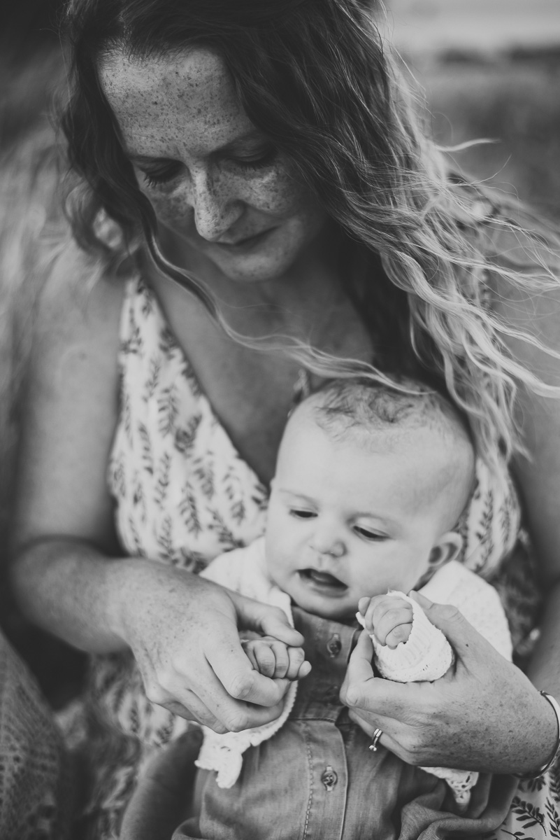 wild meadow family photo shoot